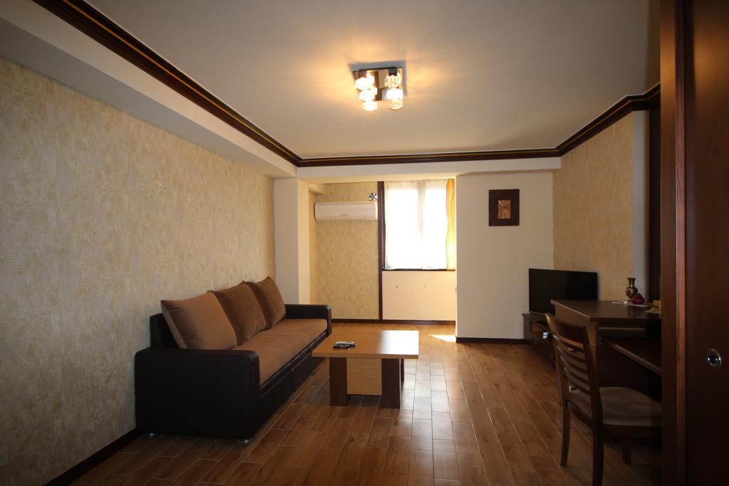 Vardanants Apartment Yerevan Room photo